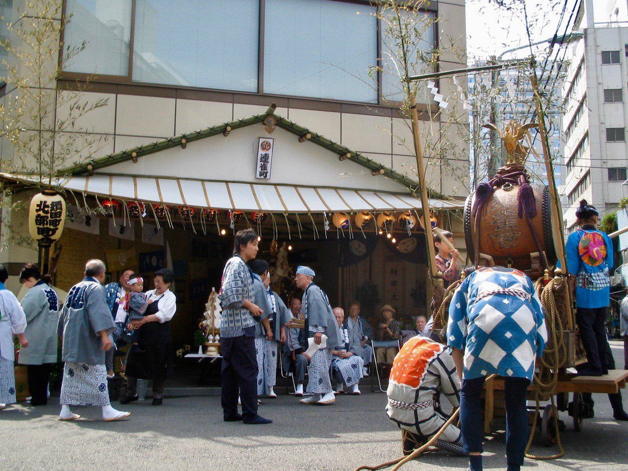 東京の神田祭。神田明神は、反抗の人、平将門を祭っています。